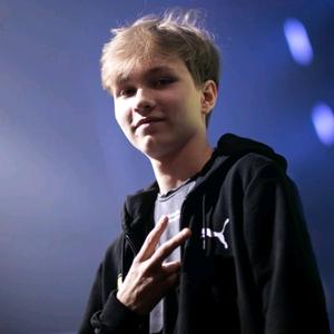 这位备受瞩 这位备受瞩