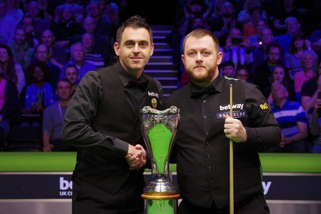 进了球队内 进了球队内